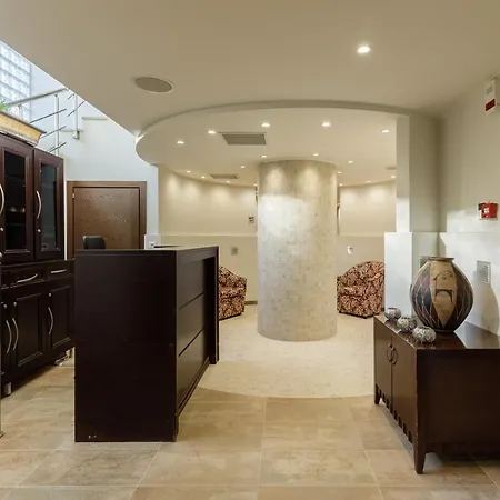 Diverso Platamon, Luxury & מלון פלטמונס