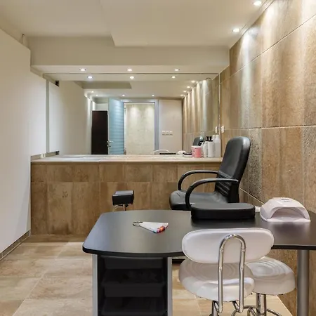 מלון Diverso Platamon, Luxury & 4*