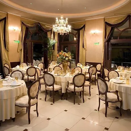 Diverso Platamon, Luxury & Hotel