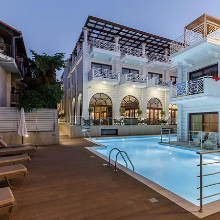 فندق Diverso Platamon, Luxury &