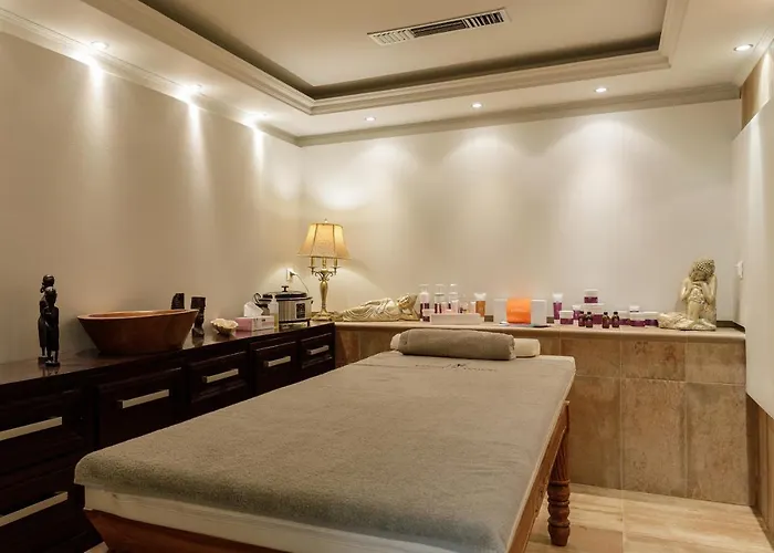 Diverso Platamon, Luxury & فندق بلاتامونيس