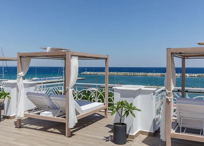 فندق Diverso Platamon, Luxury &