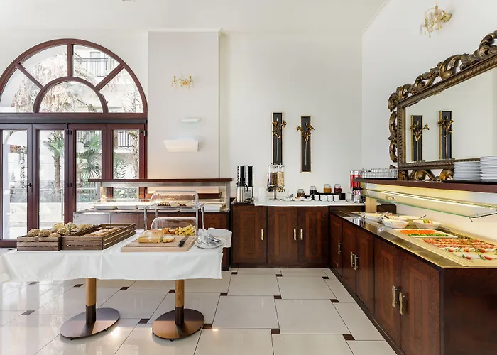 فندق Diverso Platamon, Luxury & 4*