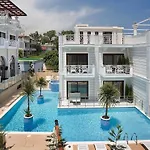 Diverso Platamon, Luxury & Отель