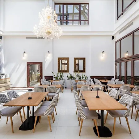 Diverso Platamon, Luxury & Platamonas