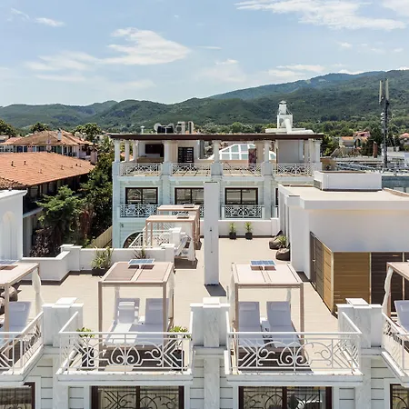Diverso Platamon, Luxury & Platamonas