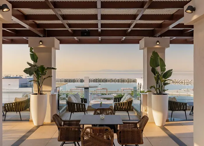 Diverso Platamon, Luxury & Hotel